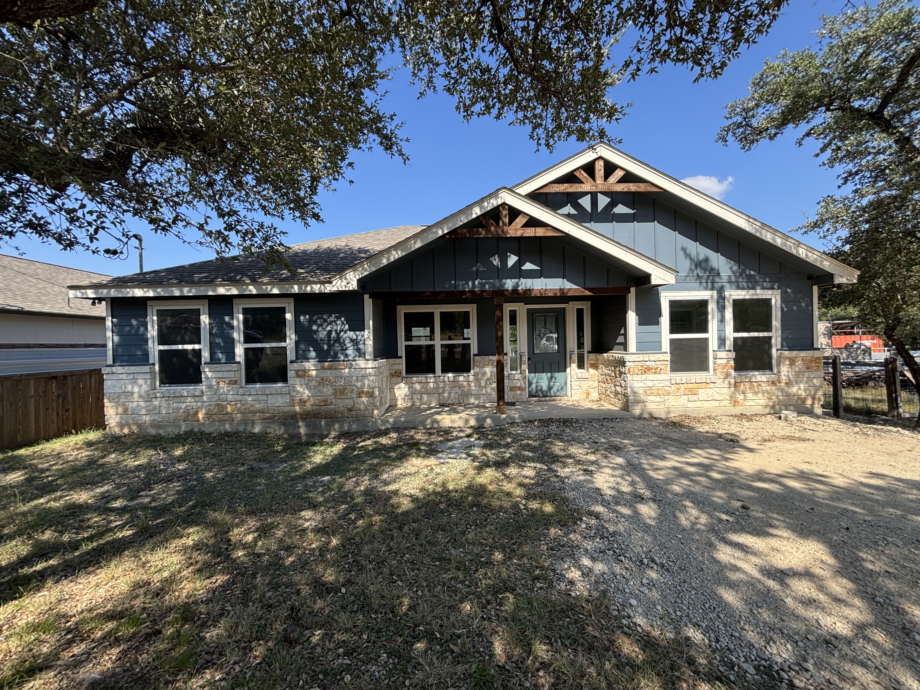 1477 Ramble Hills